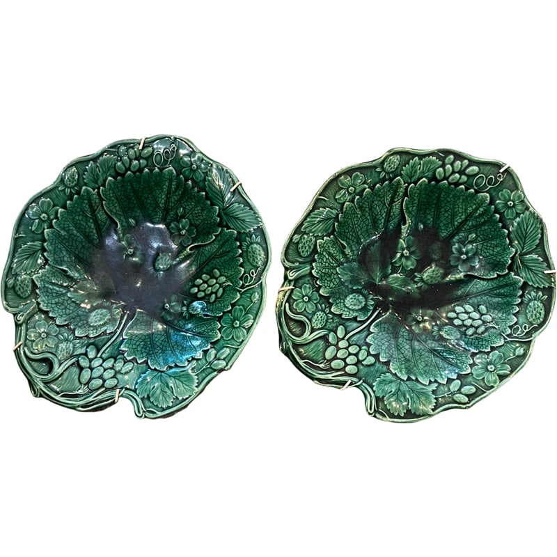 Lot of Two Majolica Green Serving Bowls with vines and strawberries: Beautiful set of two majolica serving bowls, green with vines and strawberries. Measurements: 9.5"L x 8.75"W x 1.5"H **IN HOUSE SHIPPING offered on this lot
