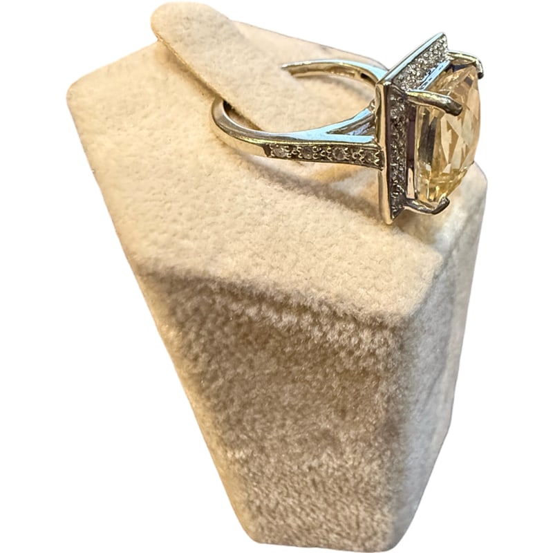 14K Yellow Gold Citrine Ring (1 of 8)