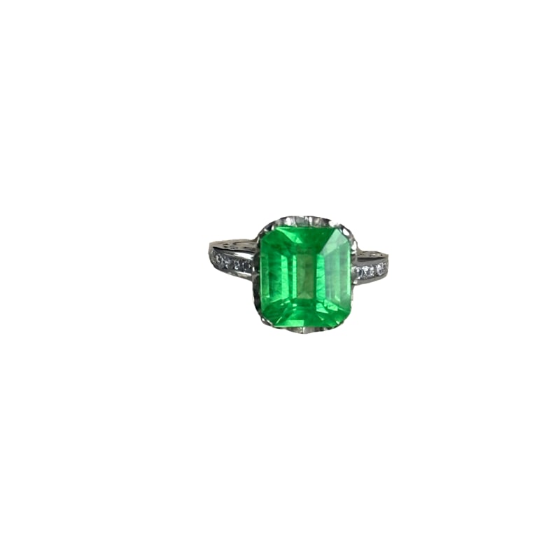 Sterling Silver Ring with Green Stone (1 of 5)
