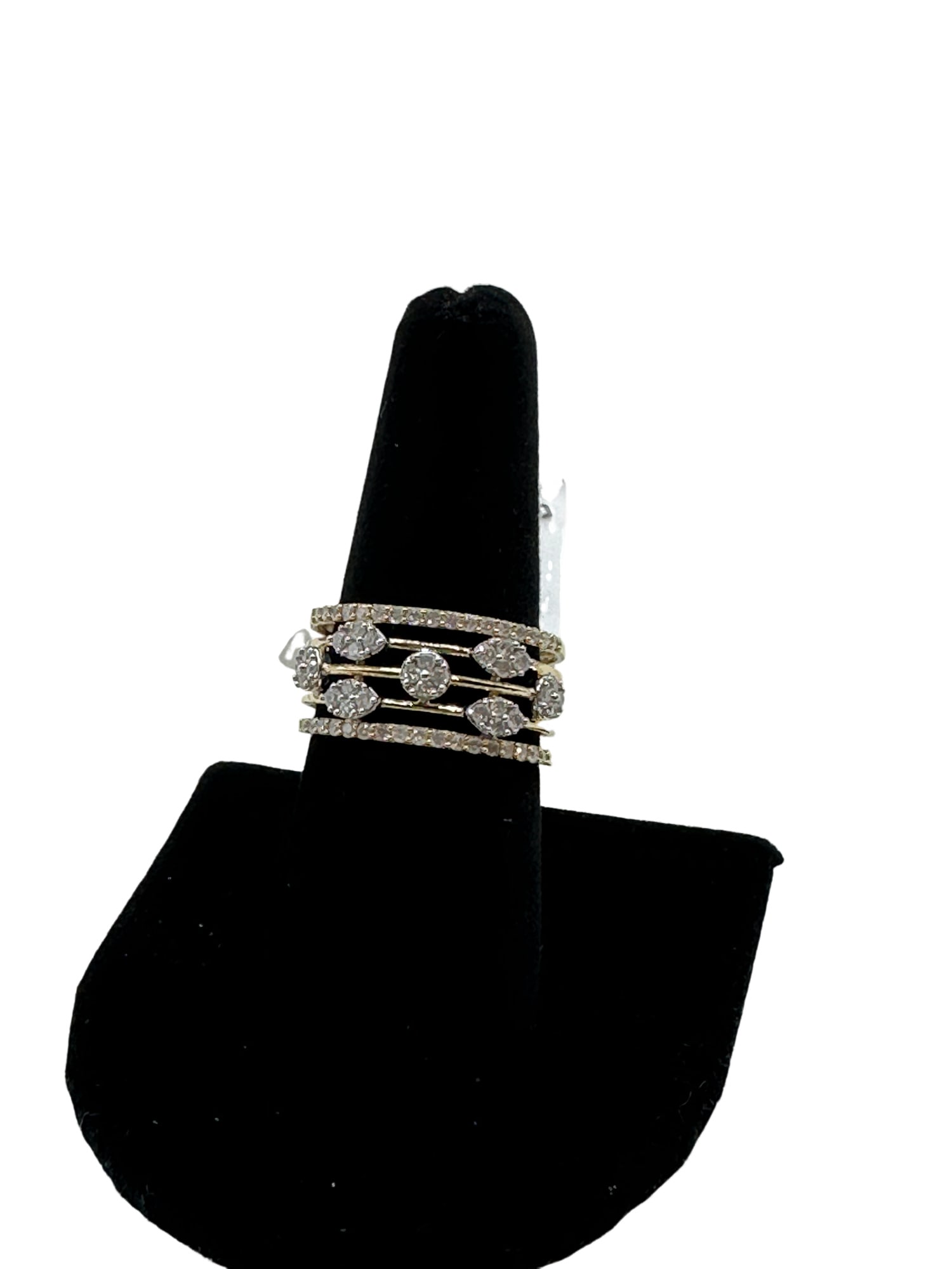 10K Yellow Gold With Diamonds 5 Row Ring: 10K Yellow Gold With Diamonds 5 Row Ring. 0.75ctw round white diamonds. Ring size: 8 weight: 4.46 grams **IN HOUSE SHIPPING offered on this lot