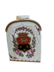 Chinese Export Famille Rose Armorial Porcelain Tea Caddy