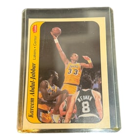 Kareem Abdul-Jabbar Fleer Basketball Card #1