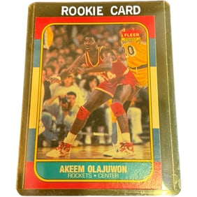 Akeem Olajuwon Fleer Basketball Card #82