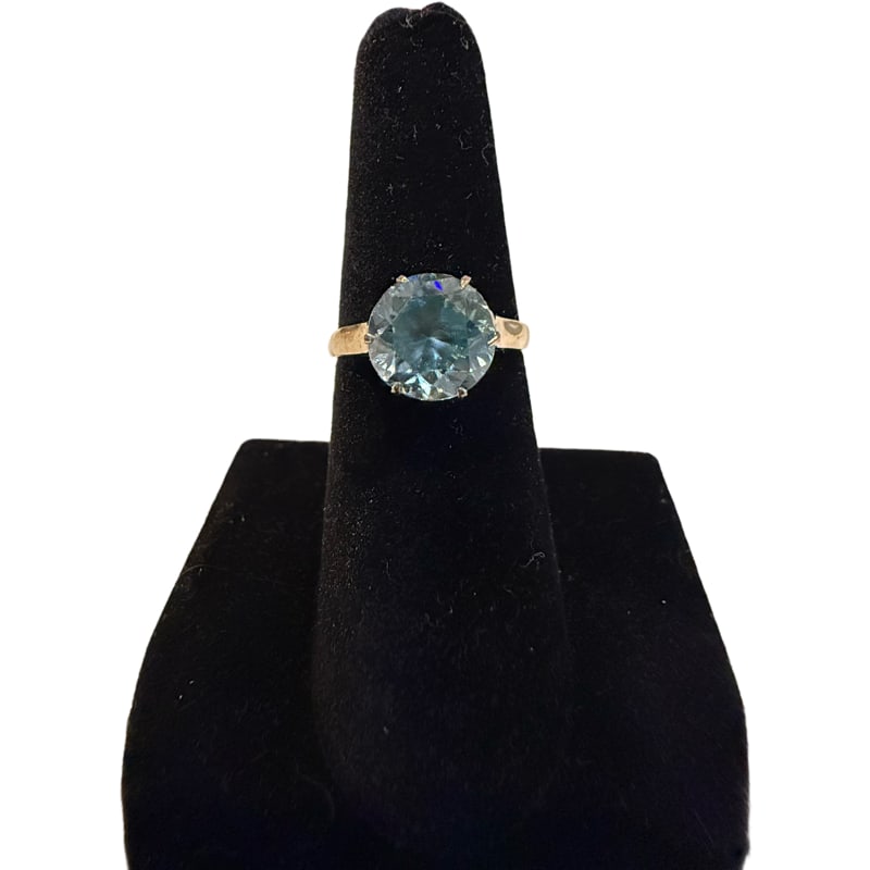 Beautiful 14K Gold Blue Topaz Ring - 6.5 (1 of 4)