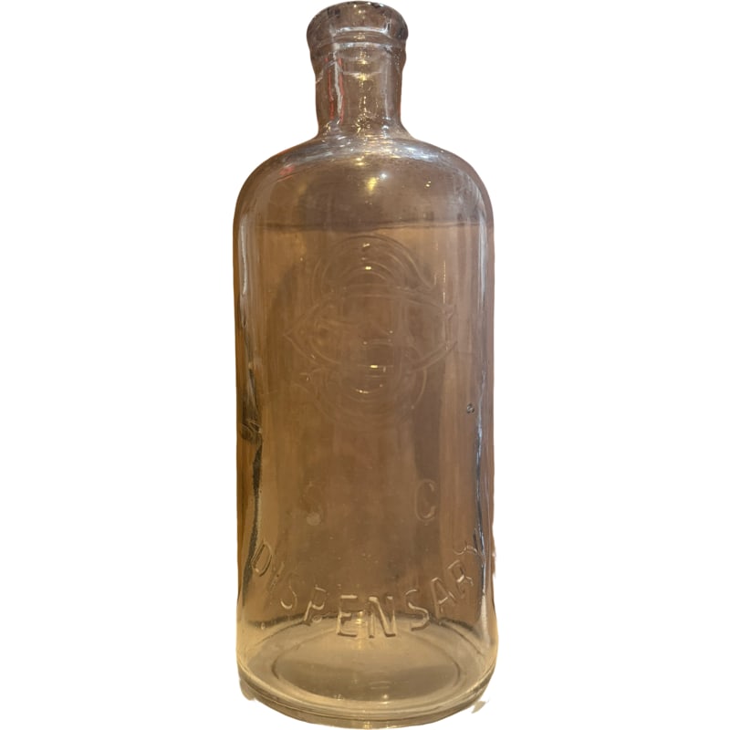 South Carolina Quart Dispensary Bottle: South Carolina Quart Dispensary Bottle Measurements: 9.5”H x 11.5” Circumference **OUT OF HOUSE SHIPPING on this lot, we recommend Pak Mail 843-849-0310 info@charlestonshipping.com or Post