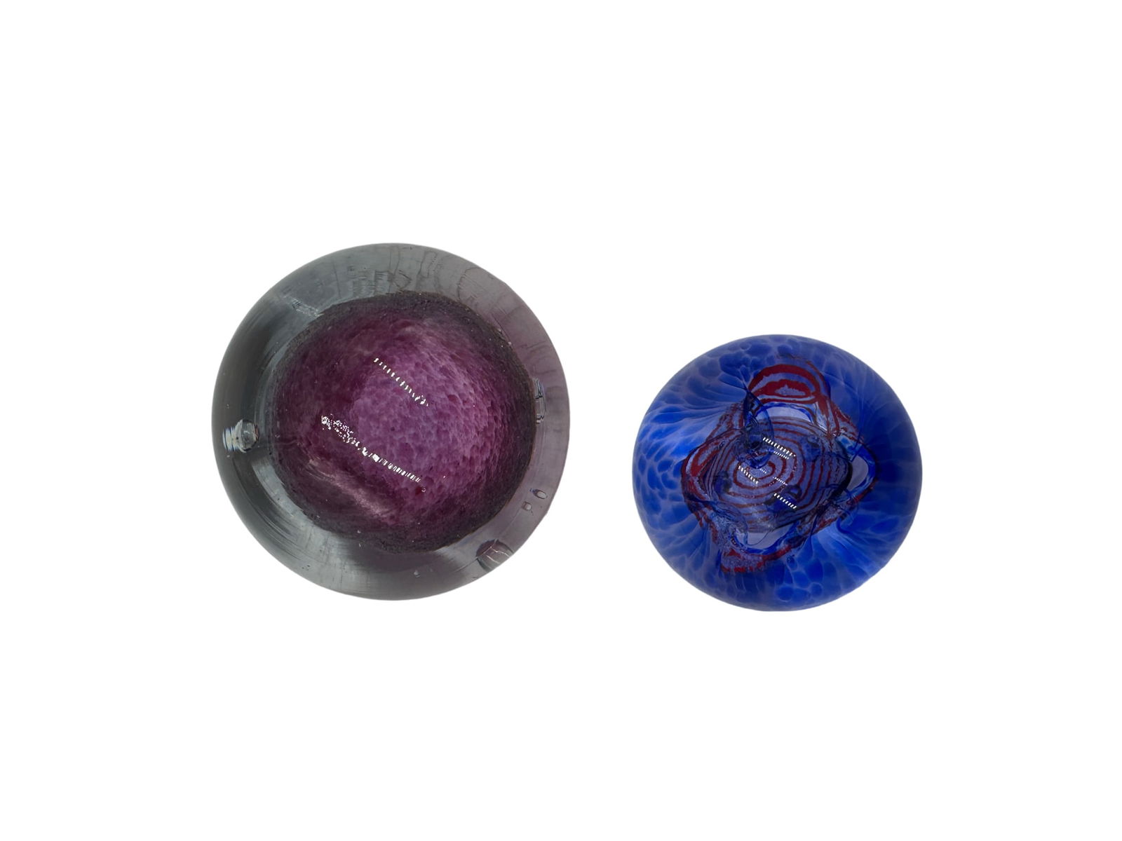 Lot of 2 Paperweights - Brent Cox and California Glass Studios: Lot of 2 glass Paperweights - one signed Brent Cox and one signed California Glass Studios **IN HOUSE SHIPPING WITHIN UNITED STATES