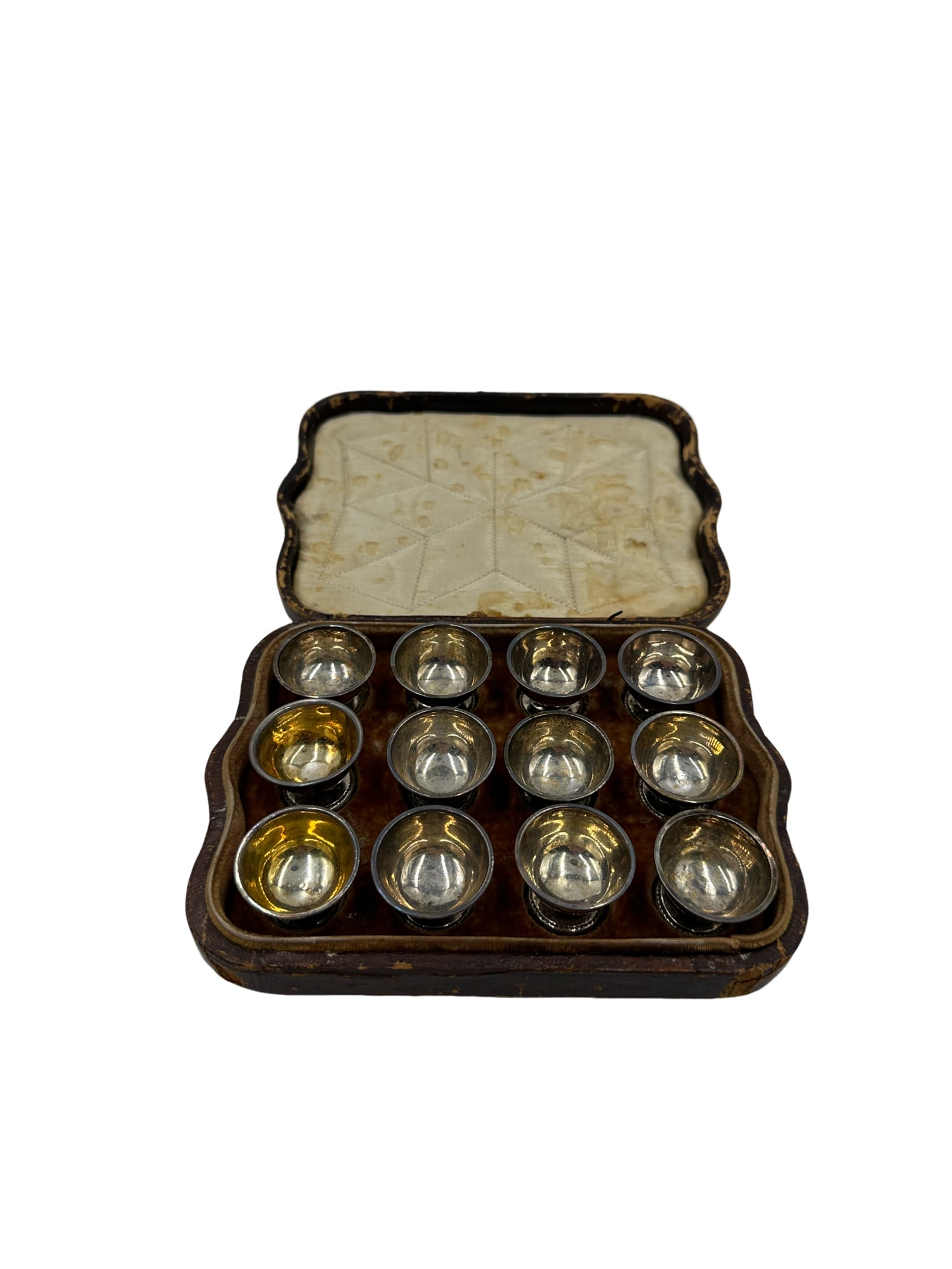 12 EARLY AMERICAN COIN SILVER FOOTED SALT CELLARS BEADED ON BASE (1 of 8)