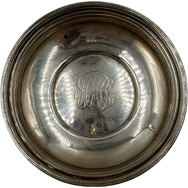 Middleton/Ravenel Estate - Alvin Manufacturing Co Sterling Silver Bowl: Middleton/Ravenel Estate - Alvin Manufacturing Co Sterling Silver Bowl - monogrammed 4" 36 grams **IN HOUSE SHIPPING WITHIN UNITED STATES