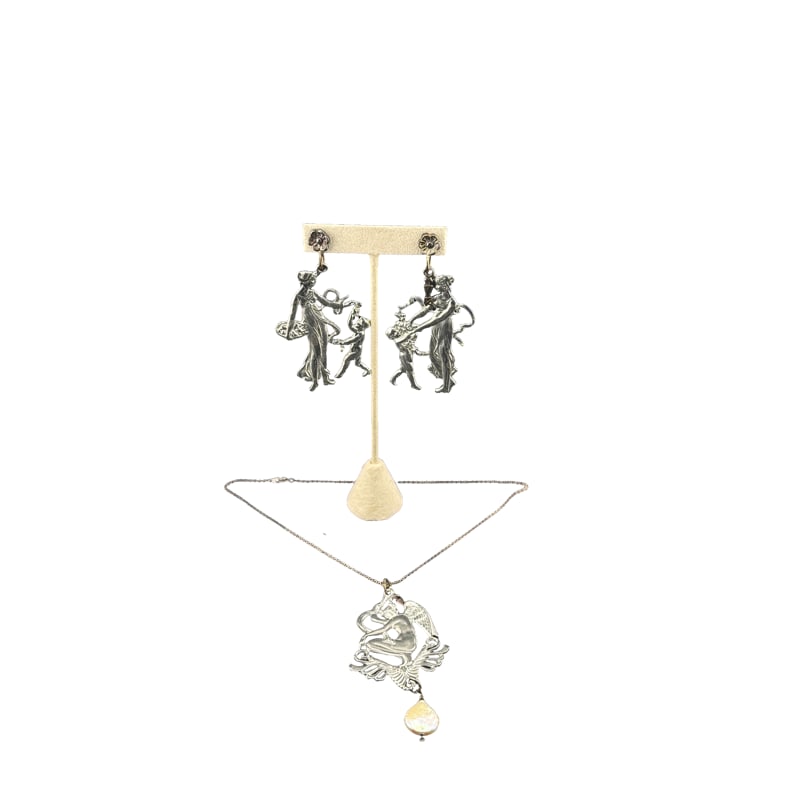 Art Deco Angel Earring and Necklace Set Aluminum (1 of 4)