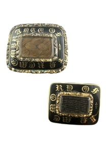 10k VICTORIAN ENAMELLED GOLD MOURNING BROOCH 1834 1838