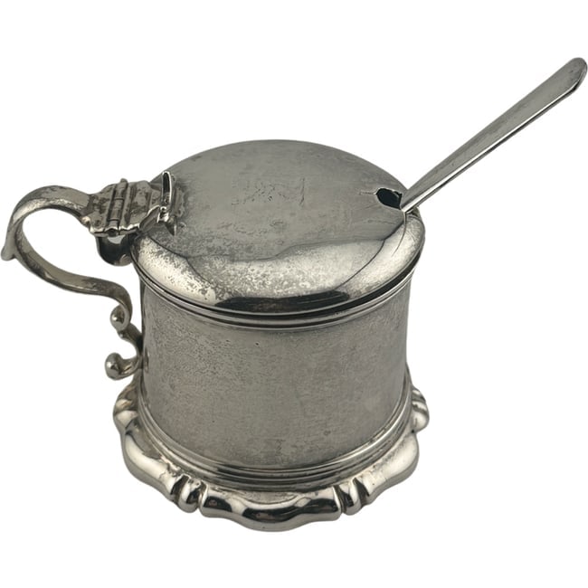 Crispin Fuller ? Sterling Silver Mustard Pot with Cobalt Glass Insert / Stag Deer Etched on Top (1 of 7)