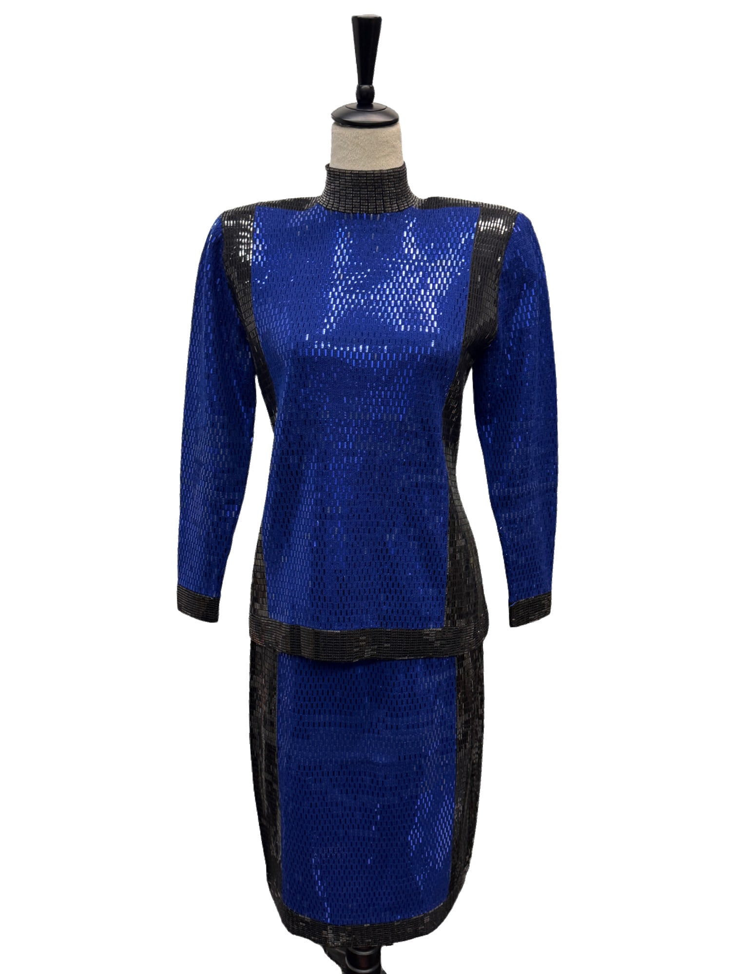 St. John Evening Sequin Turtleneck and Pencil Skirt Set: PLEASE READ: in house shipping If you win this item, please select self arranged for in house shipping when paying invoice St. John Evening Sequin Turtleneck and Pencil Skirt Set Size 6 Shoulder to sh