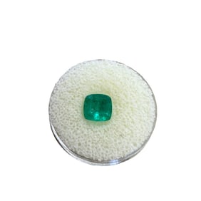1.90 Ct Emerald