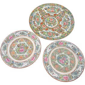 Set of Three Vintage Chinese Hand Painted Rose Medallion Plates
