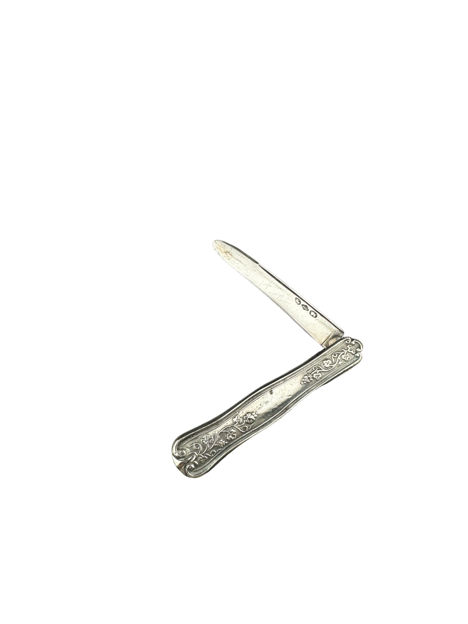 Antique Sterling Silver Pocket Fruit Knife: PLEASE READ: in house shipping within the US If you win this item, please select self arranged for in house shipping when paying invoice Antique Sterling Silver Pocket Fruit Knife 32.60 g 4"opened