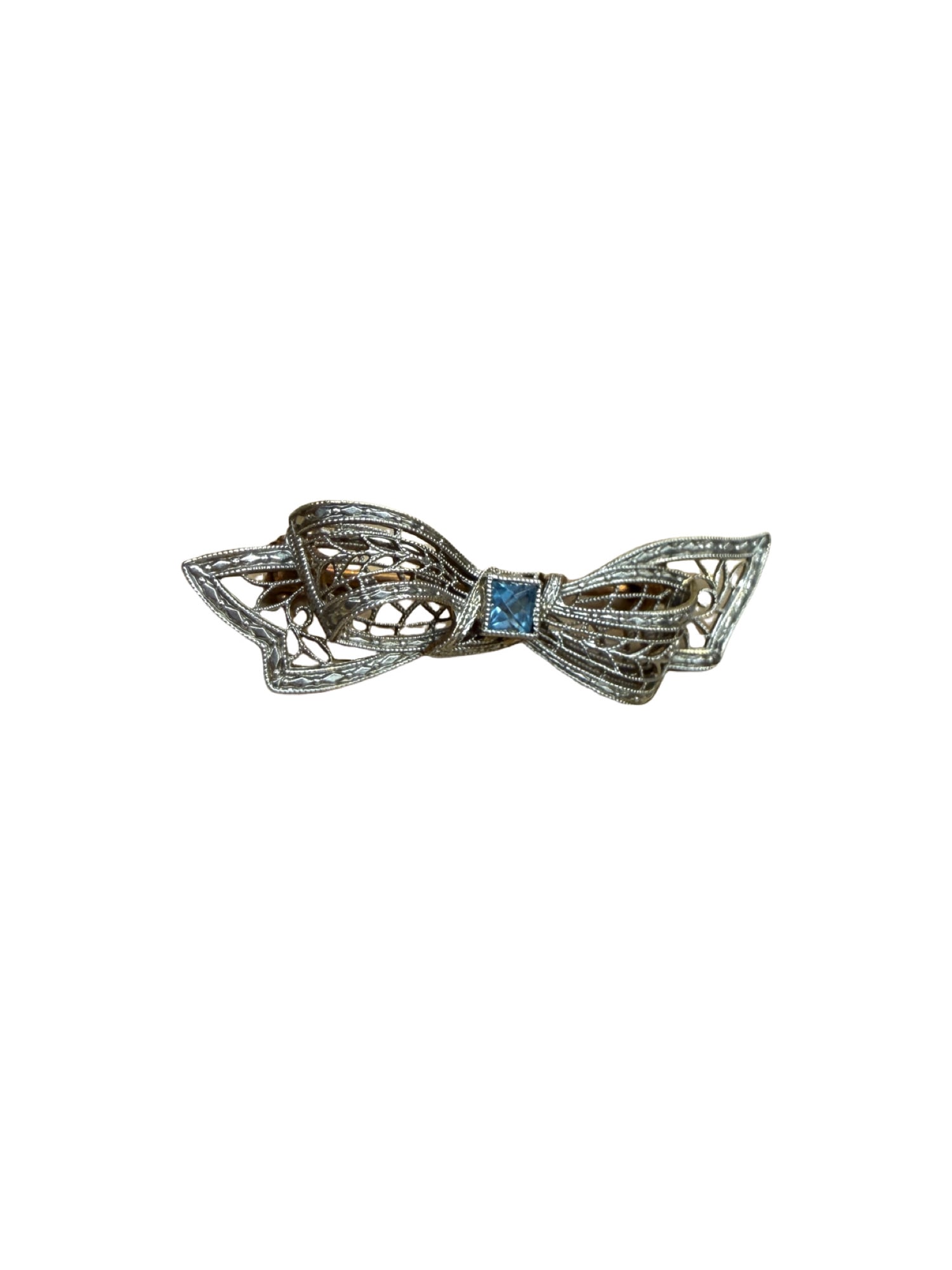 14k and Blue Sapphire Filigree Bow Brooch: PLEASE READ: in house shipping within the US If you win this item, please select self arranged for in house shipping when paying invoice 14k and Blue Sapphire Filigree Bow Brooch 2.29 grams 1.5"