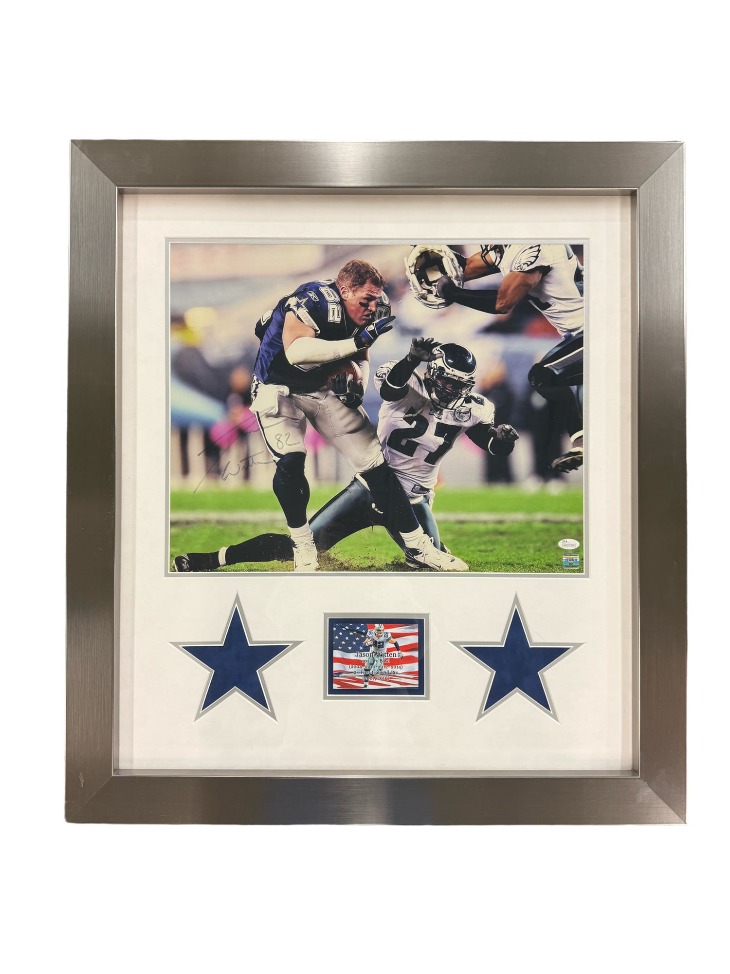Autographed and Framed Jason Witten Dallas Cowboys "No Helmet" Photograph: **OUT OF HOUSE SHIPPING Autographed and Framed Jason Witten Dallas Cowboys "No Helmet" Photograph This image capture the famous moment where Witten continued to play without his helmet. Item is authen