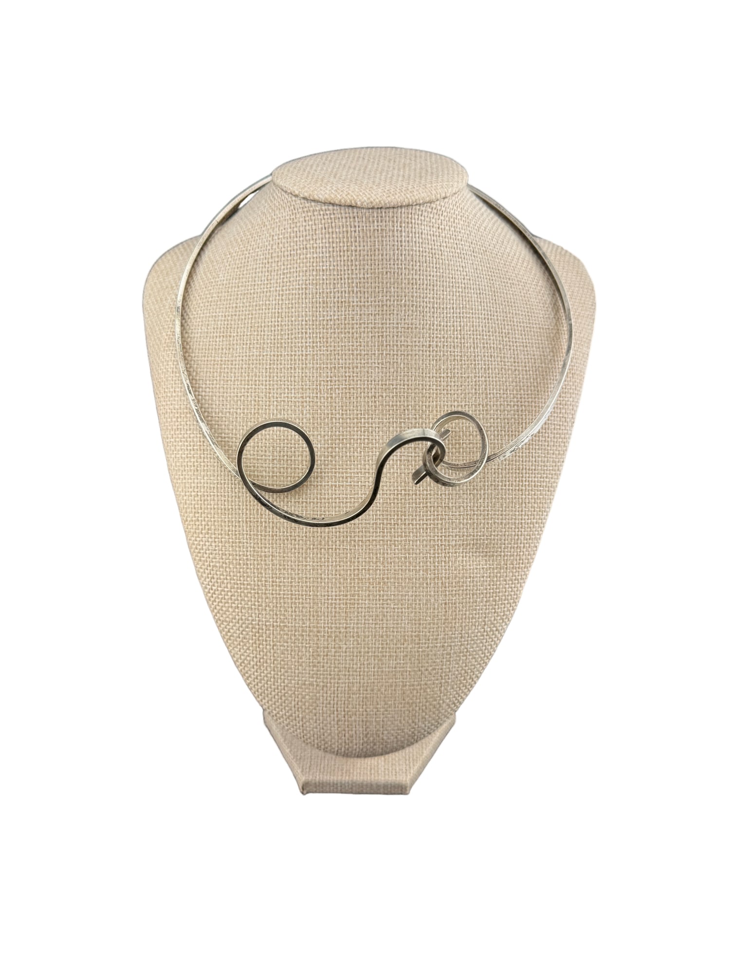 Sterling Silver Swirled Collar Necklace: PLEASE READ: in house shipping within the US If you win this item, please select self arranged for in house shipping when paying invoice Sterling Silver Swirled Collar Necklace 56.1 grams 6 inches