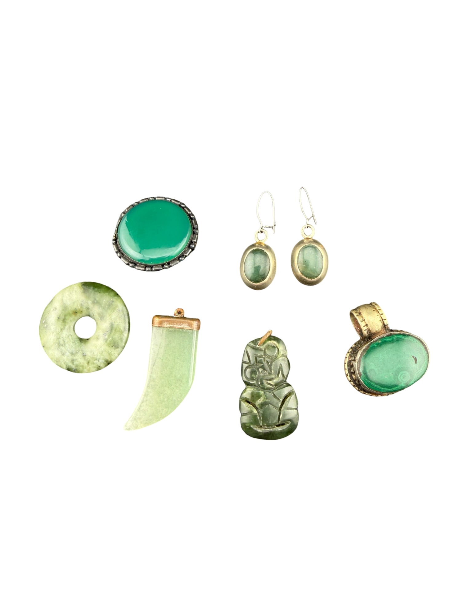Fun Green Lot - Pendants, Brooches, and Earrings: PLEASE READ: in house shipping within the US If you win this item, please select self arranged for in house shipping when paying invoice Smallest item (earrings) - 0.5" Largest item (brooch) - 1.25"