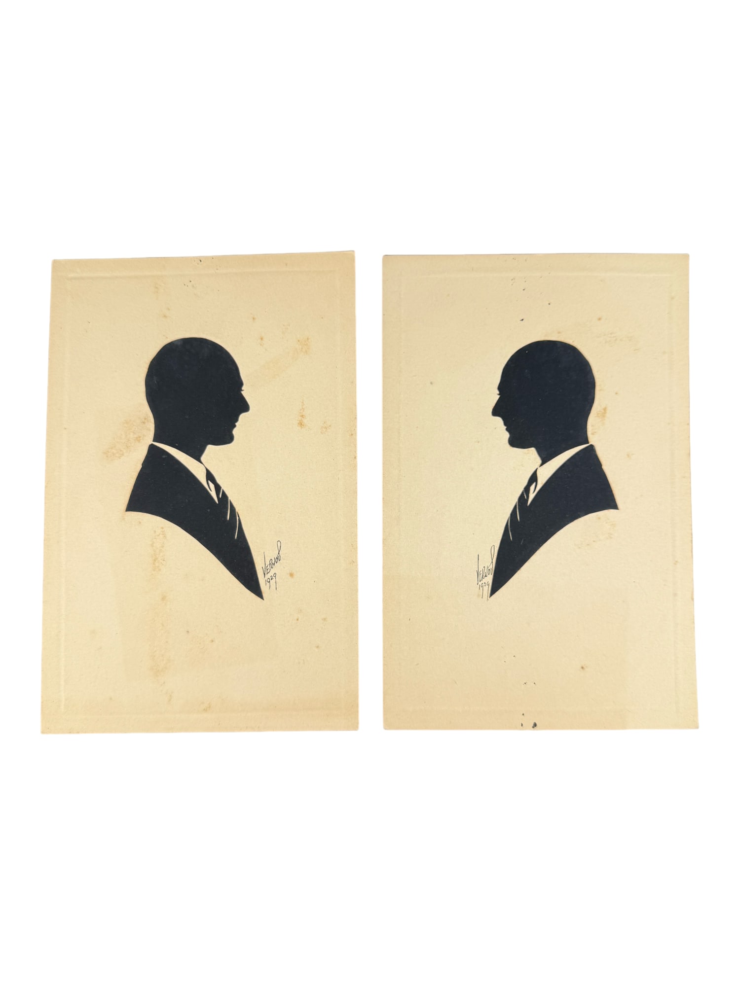 Charleston Family Silhouettes by Dai Vernon Signed: PLEASE READ: in house shipping within the US If you win this item, please select self arranged for in house shipping when paying invoice Dai Vernon Signed Silhouettes Includes vintage Kodak photograph