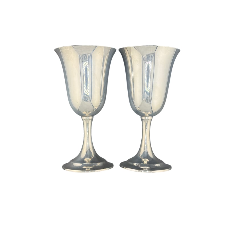 Pair of International Sterling Silver Lord Saybrook Goblets (1 of 3)