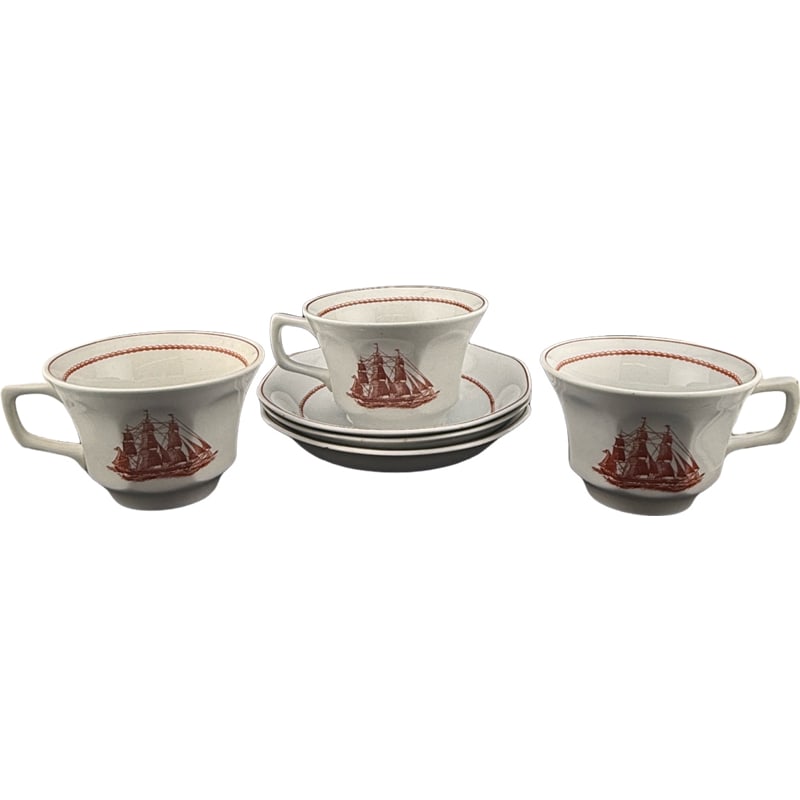 Set of Three Wedgwood Flying Cloud Tea Cups and Saucers Made In England Game Cock 1850 (1 of 5)