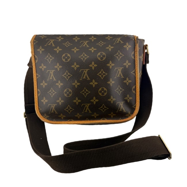 Louis Vuitton Bosphore Monogrammed Messenger Bag: PLEASE READ: in house shipping within the US If you win this item, please select self arranged for in house shipping when paying invoice Stunning! Circa 2006. Great piece to add to your collection 9.5