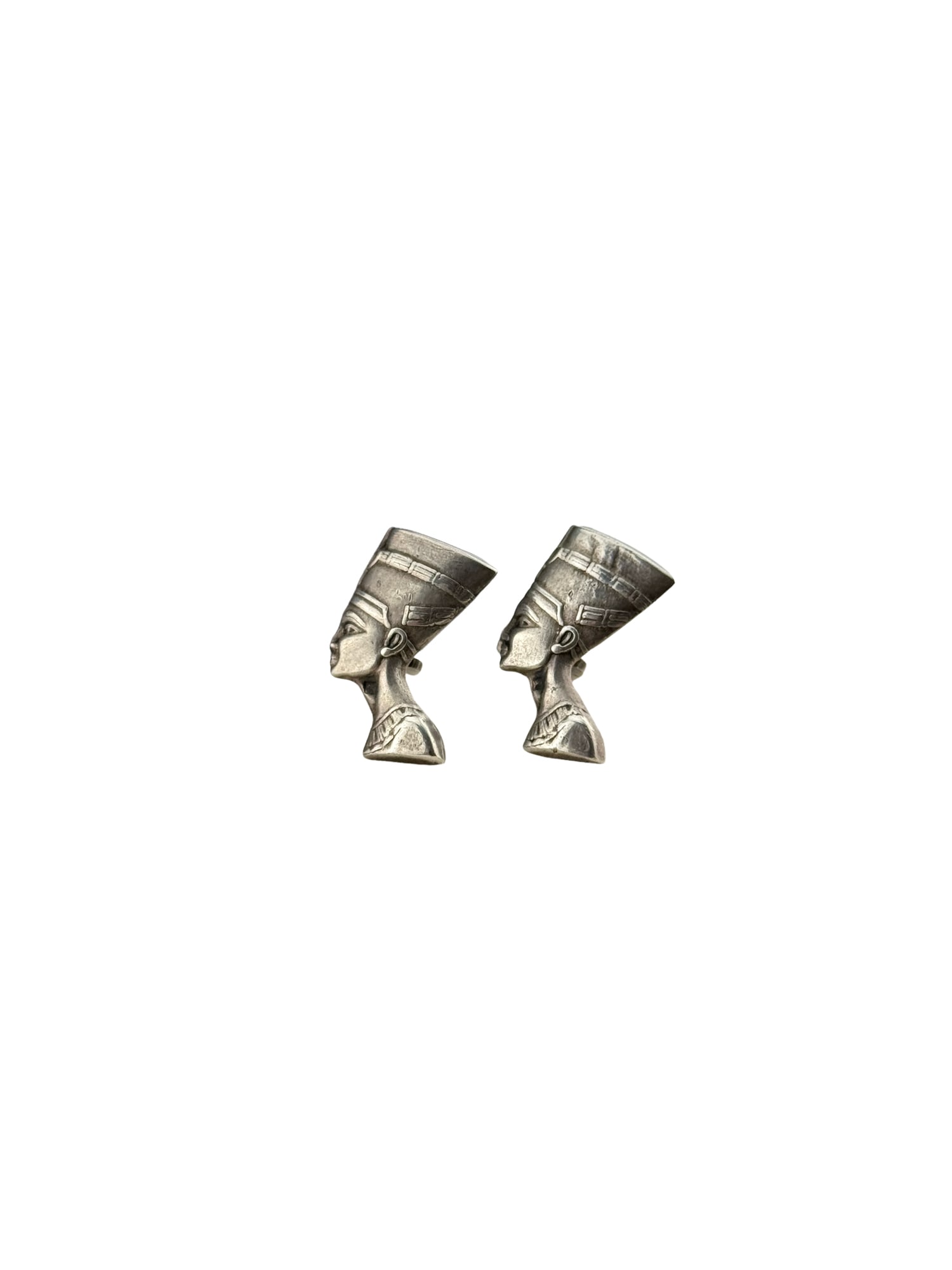 Sterling Silver Egyptian Nefertiti Cufflinks: PLEASE READ: in house shipping within the US If you win this item, please select self arranged for in house shipping when paying invoice Sterling Silver Egyptian Nefertiti Cufflinks 8.5 grams about 1 