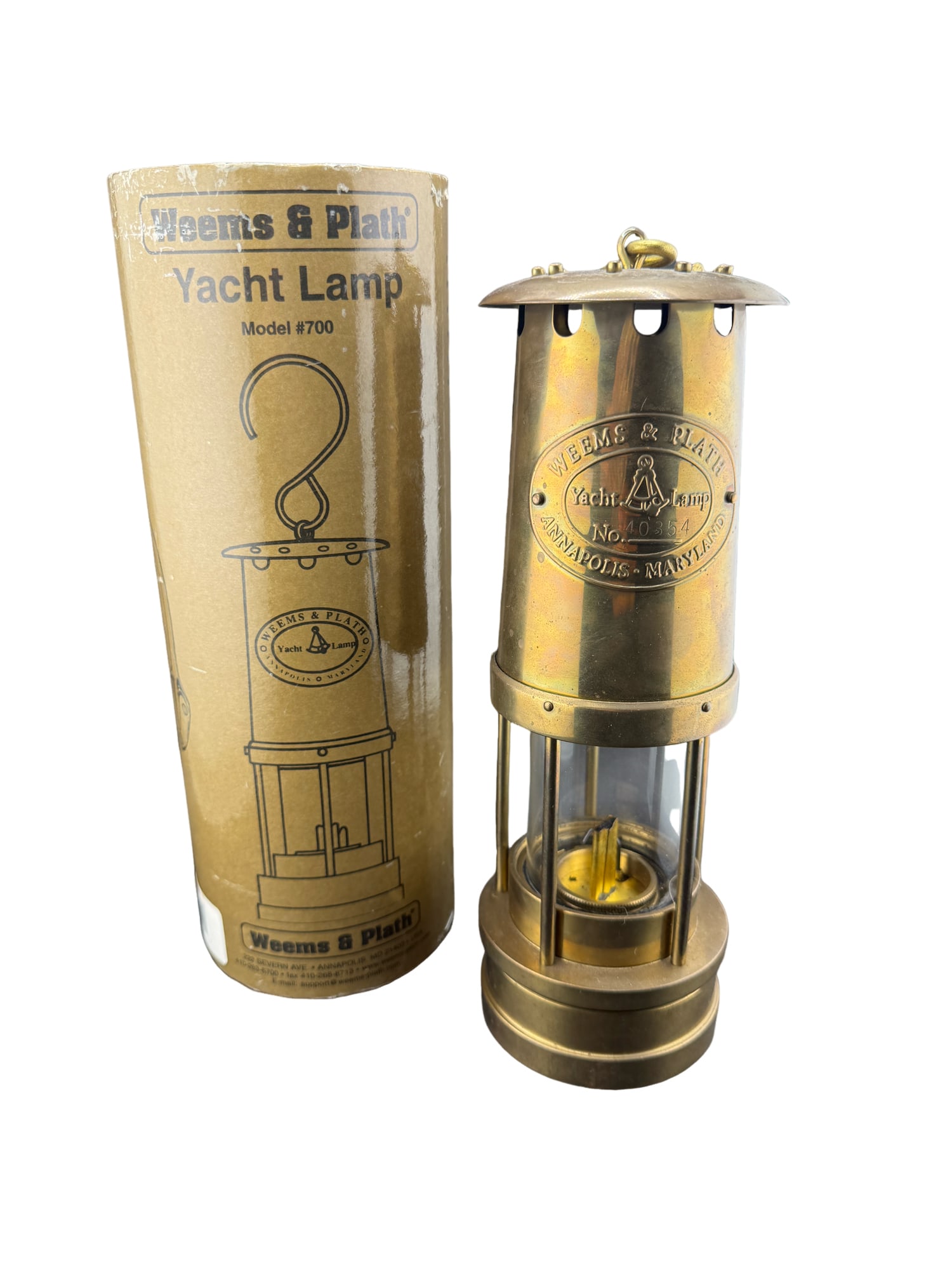 Weems & Plath Yacht Lamp Model #700: PLEASE READ: in house shipping within the US If you win this item, please select self arranged for inhouse shipping when paying invoice Weems & Plath Yacht Lamp Model #700 about 10"H x 4"W