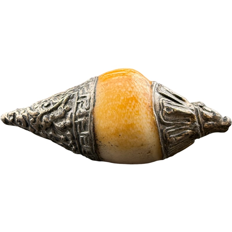 Antique Tibetan Conch Horn: PLEASE READ: in house shipping within the US If you win this item, please select self arranged for inhouse shipping when paying invoice An antique Tibetan conch horn, known as a dungkar or shankha, is
