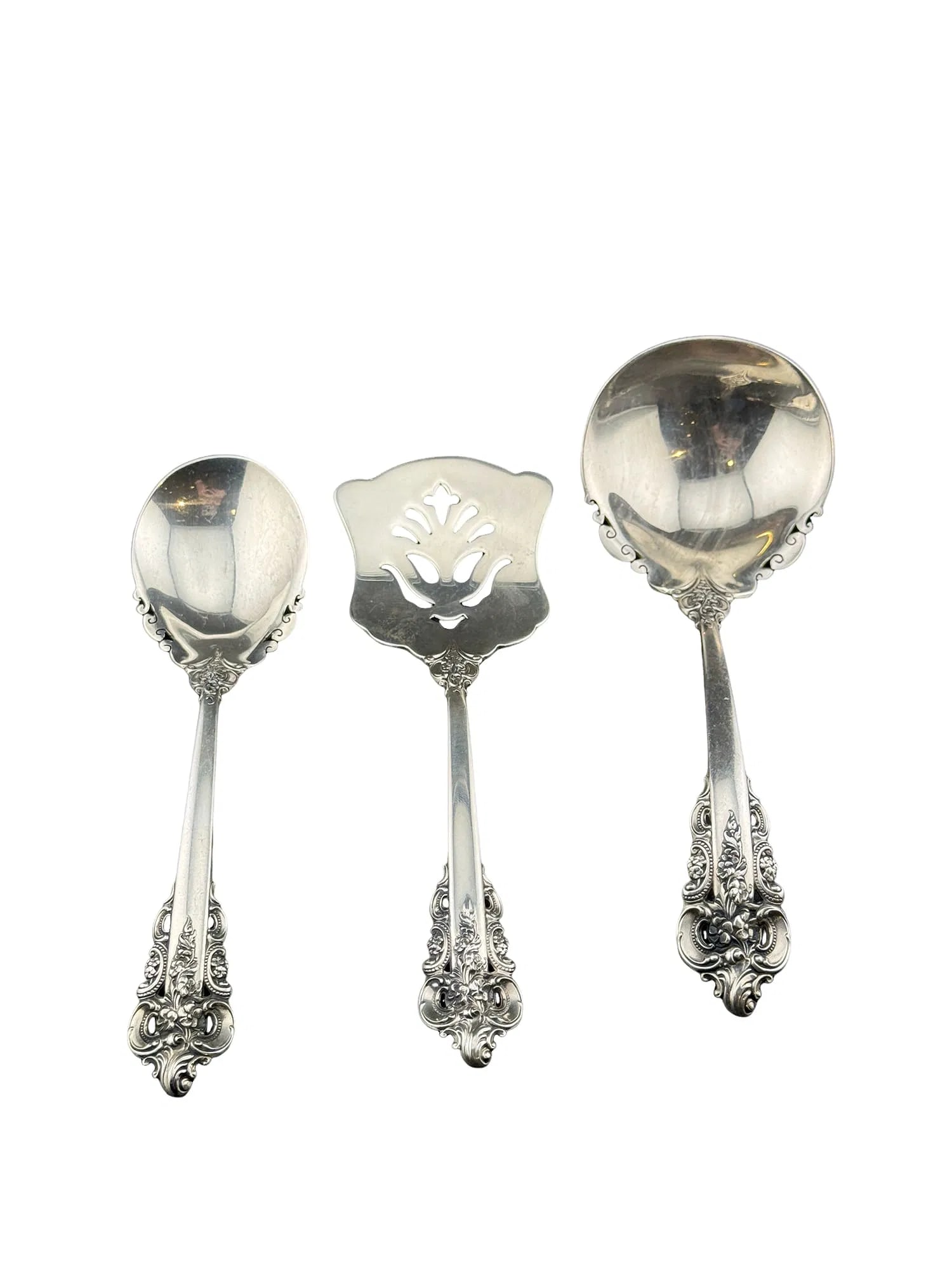 Wallace Sterling Silver Grand Baroque Serving Spoons: PLEASE READ: in house shipping within the USIf you win this item, please select self arranged for in house shipping when paying invoice Wallace Sterling Silver Grand Baroque Serving Spoons 171.8 grams