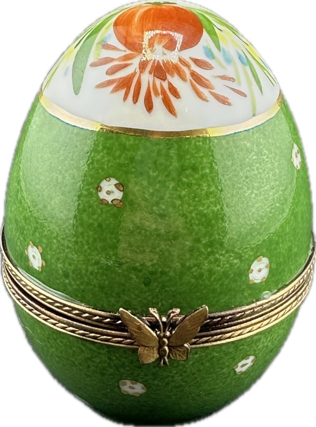 Hand Painted Peint Main Limoges France with Miniature Lemonade Inside: PLEASE READ: in house shipping within the US If you win this item, please select self arranged for in house shipping when paying invoice Butterfly clasp with antique brass accents; opens to miniature 