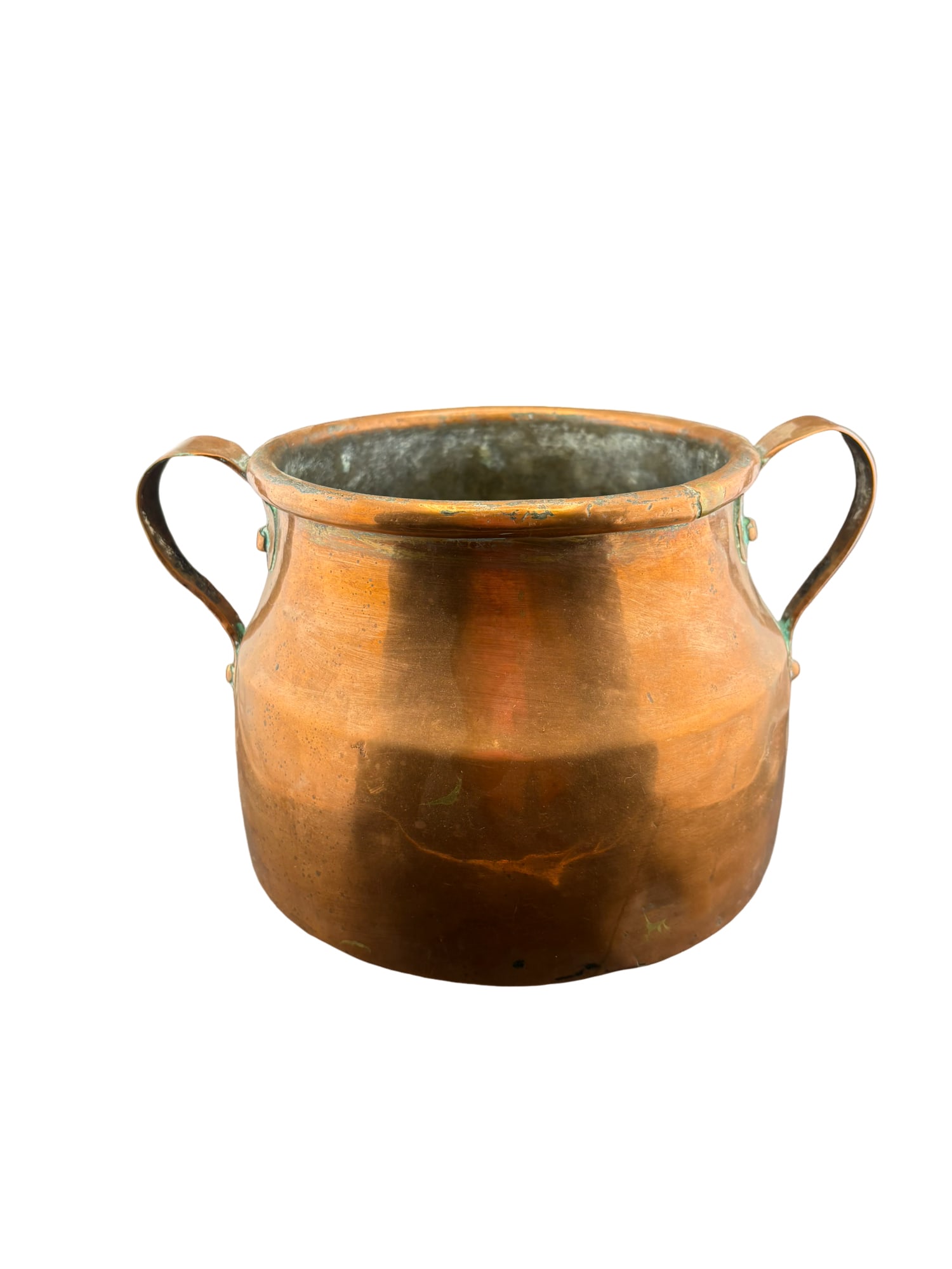 Antique Late 19th Century Dovetail Copper Pot: PLEASE READ:in house shipping within the US. If you win this item, please select self arranged for in house shipping when paying invoice. Approx. 10" long, 7" diameter opening, 8" diameter on bottom; 
