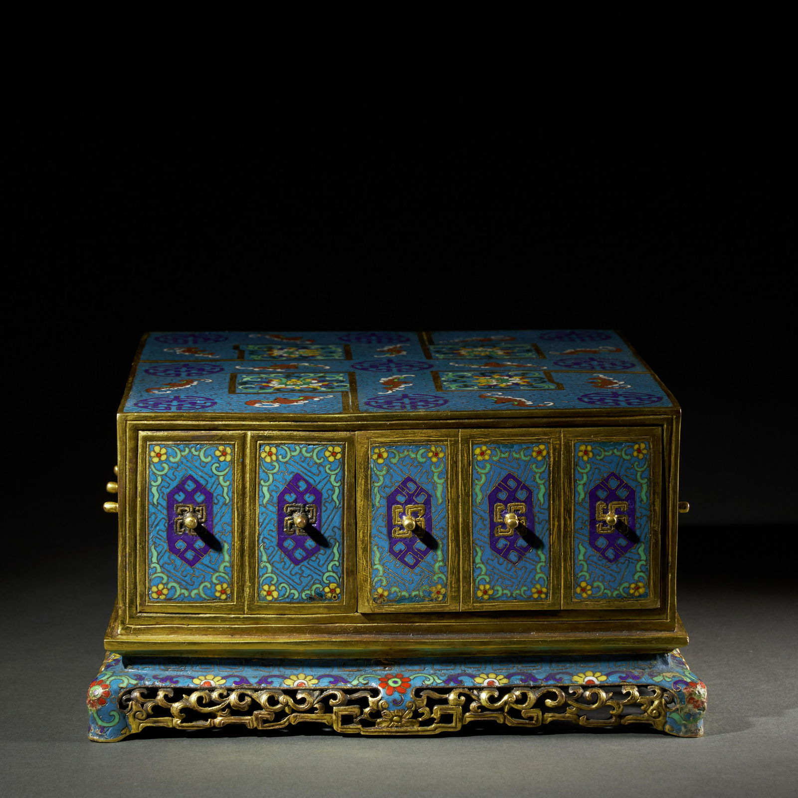 Cloisonne dragon pattern box (1 of 7)