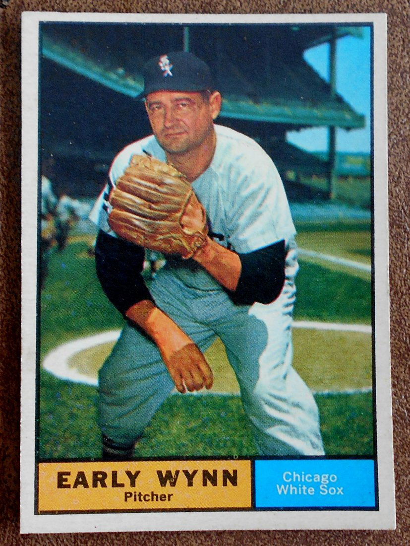 1961 Topps Early Wynn: Hall of Fame member, #455, see photos.