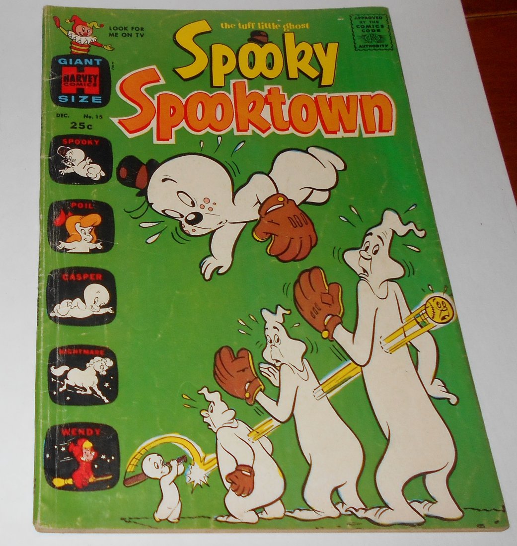 Spooky Spooktown #15: Harvey Comics, nice ad on back cover, see photos.