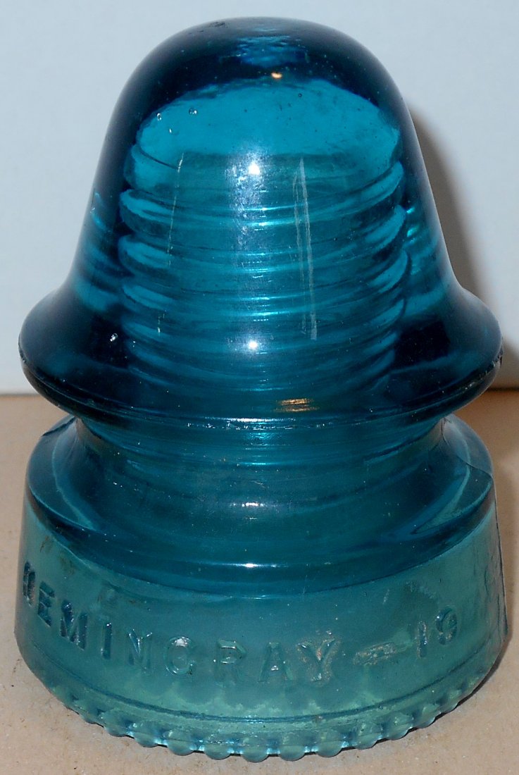 Insulator: Hemingray 19 made in USA, see photos.