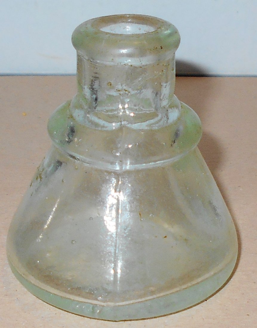 Cone Ink Bottle: Early ink bottle, see photos.