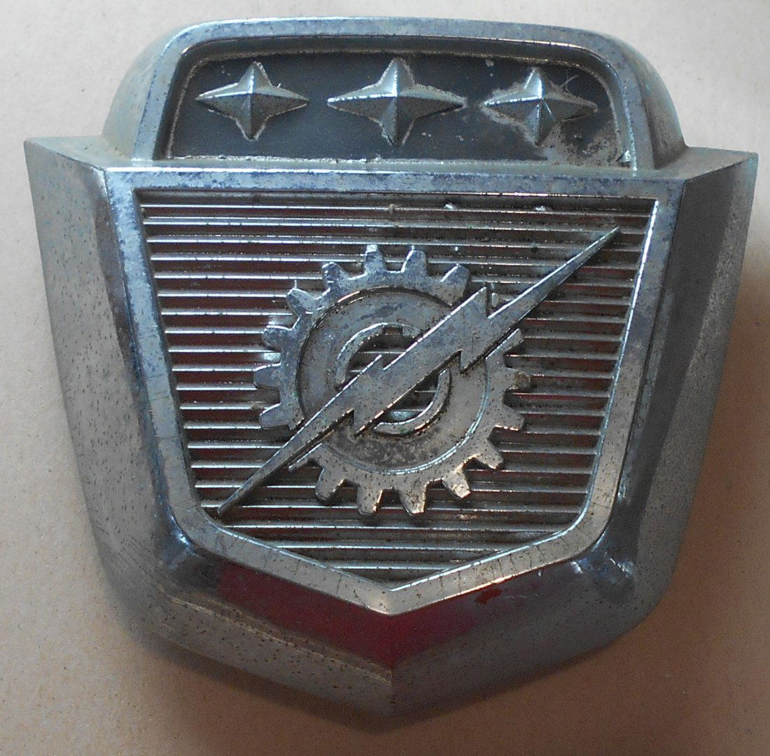 Hood or Trunk Ornament: Automobile ornament, see photos.