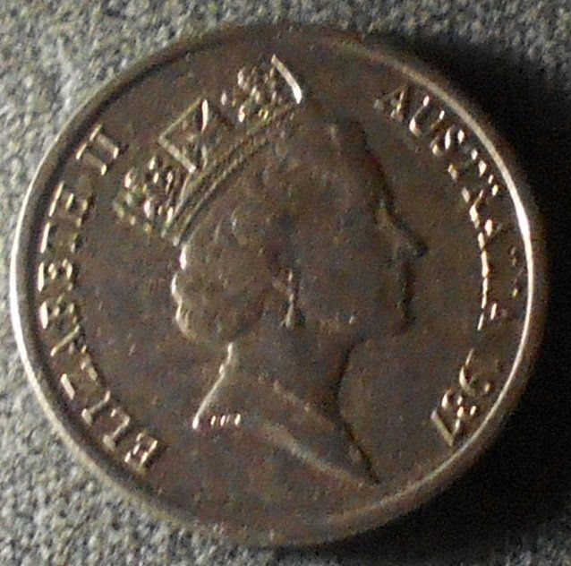 1987 Elizabeth II: Australia 5 cents, see photos.