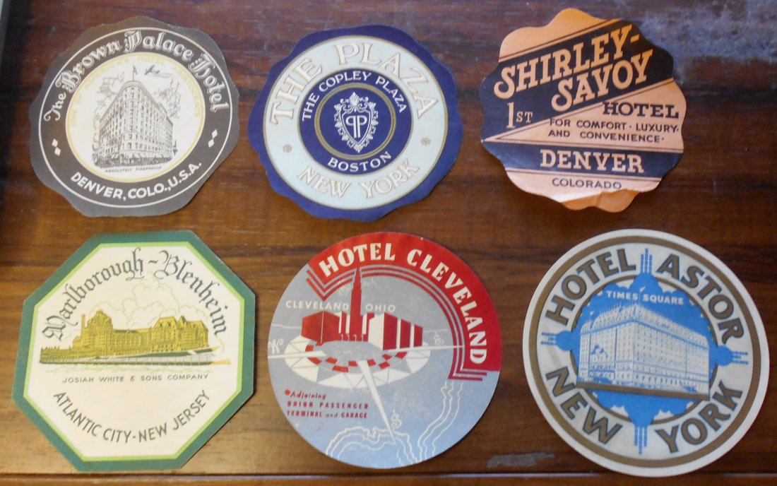 Hotell Luggage Stickers: Six different stickers, see photos.