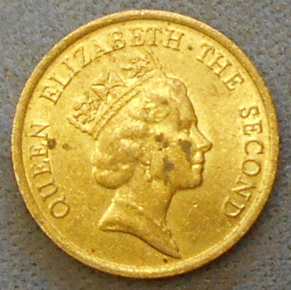 Queen Elizabeth The Second: 1980 Hong Kong 10 cents, see photos.