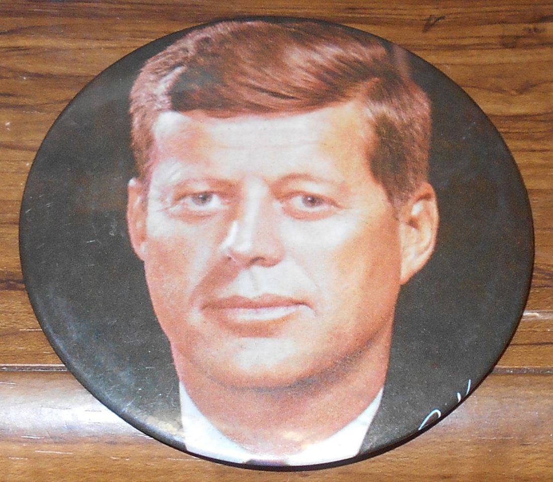 John Kennedy Pin: JFK pin, see photos.