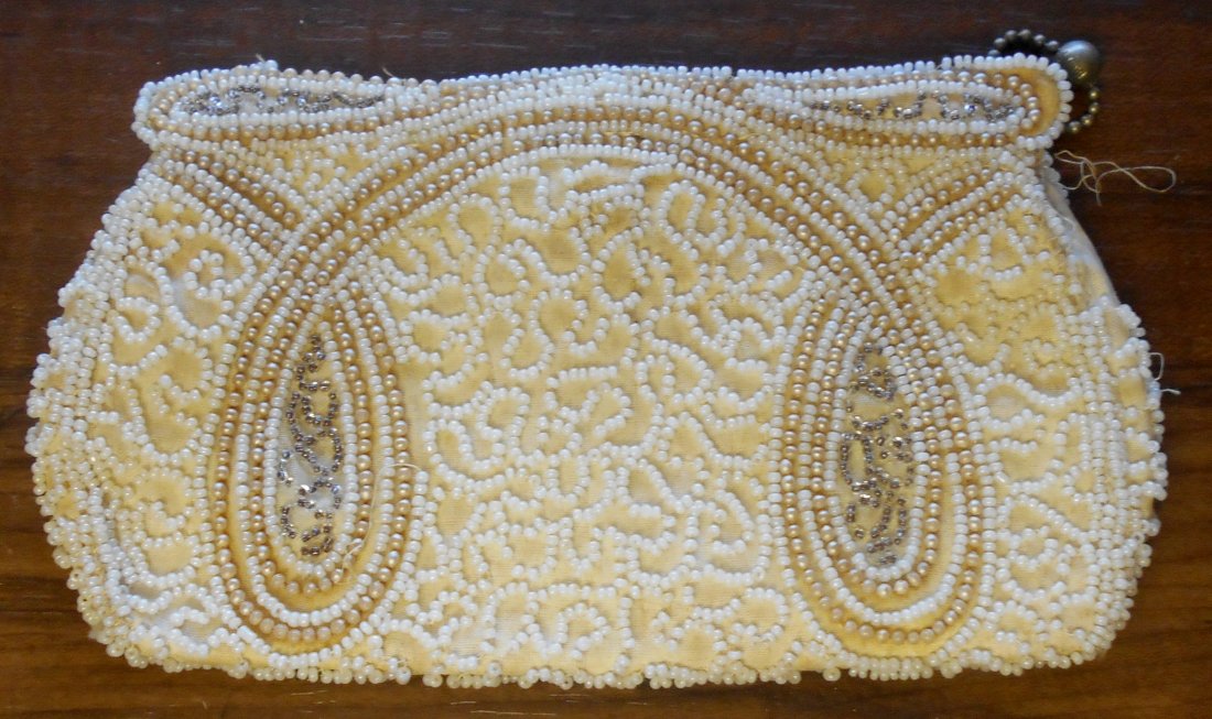 Evening Bag: Beaded evening bad, see photos.