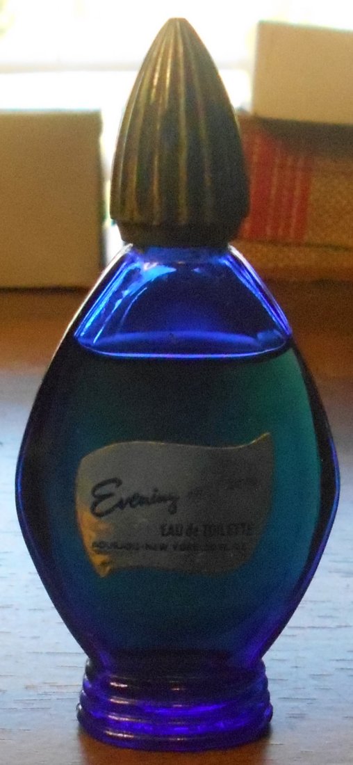 Evening in Paris: Perfume bottle with some perfume, see photos.