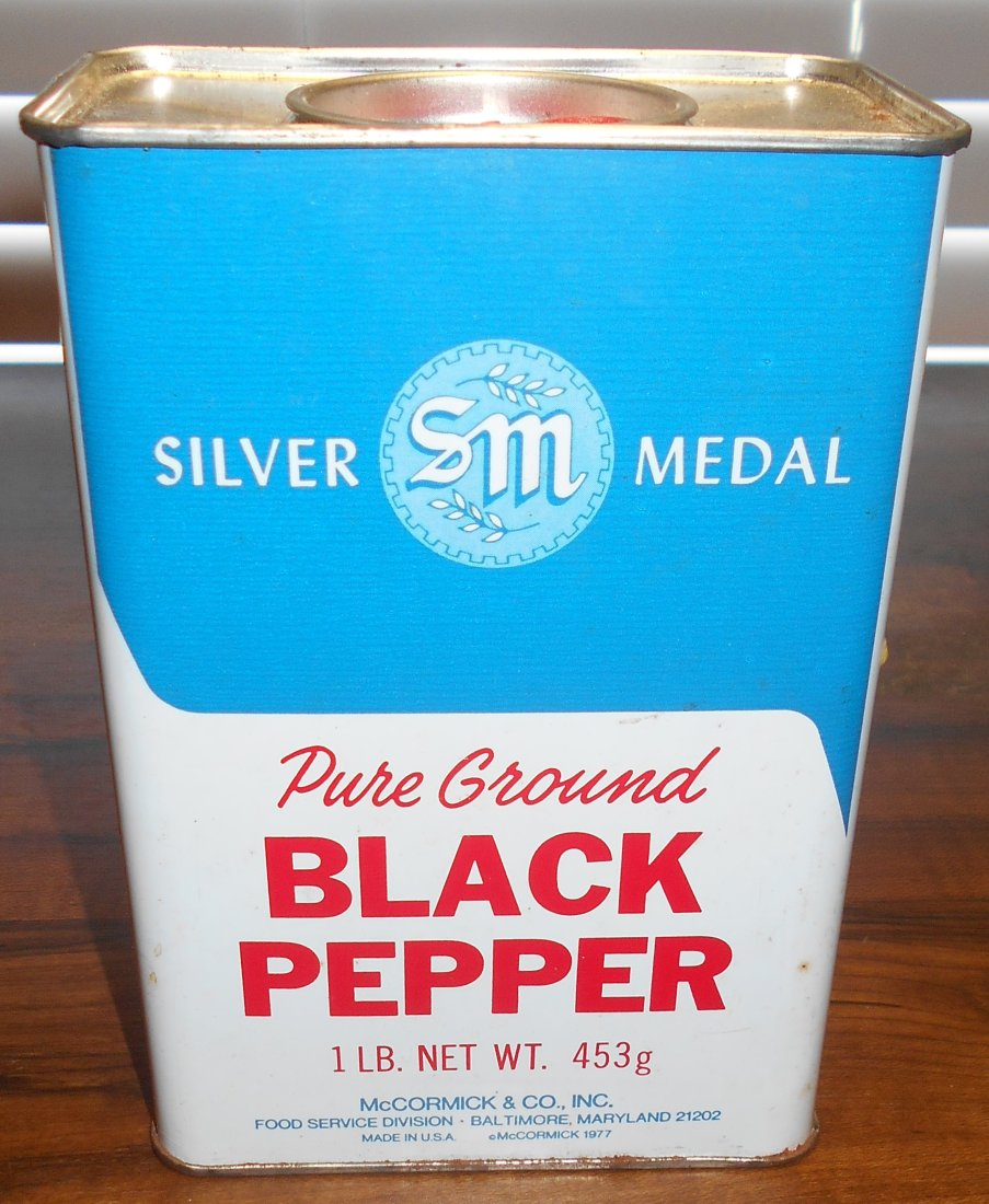 Silver Medal Tin: Black pepper tin, empty, see photos