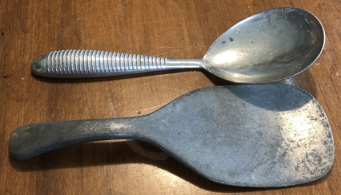 Kitchen Tools: Scoop from Taiwan and other maker unknown, see photos.