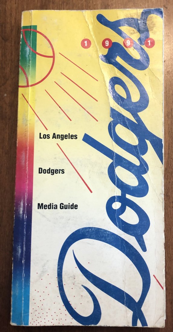 Media Guide: 1991 Los Angeles Dodgers media guide, see photos.