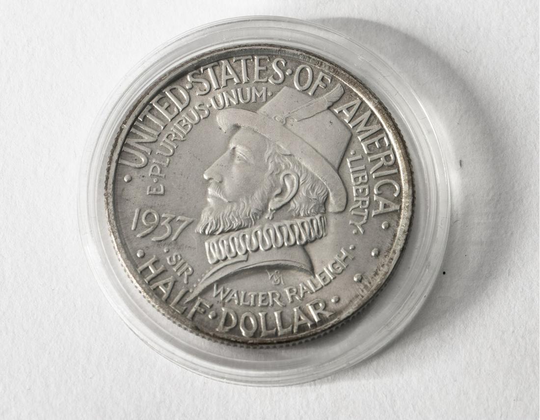 Half Dollar USA 1937 North Carolina Roanoke Island (1 of 3)