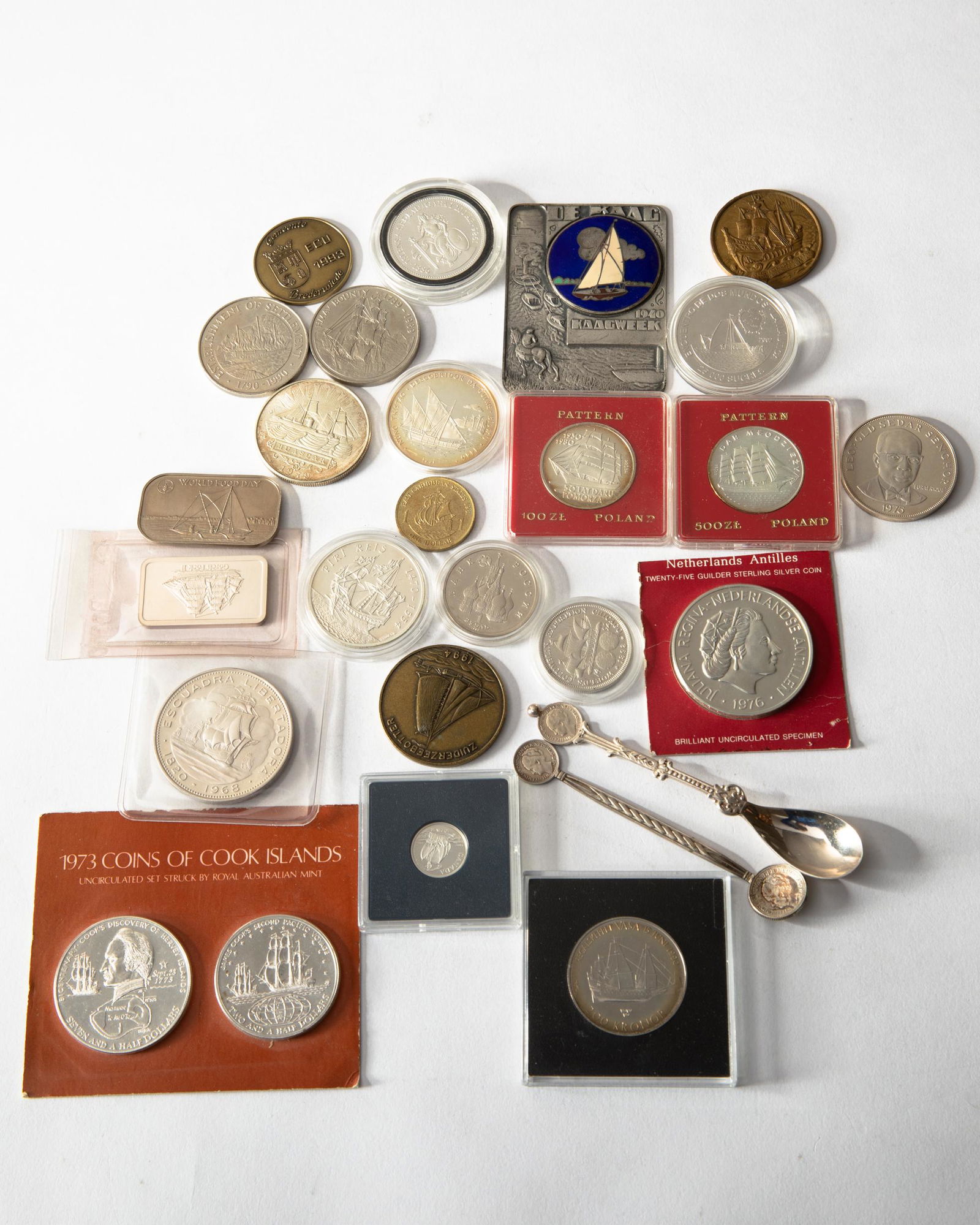 Ships. silver coins and medals (1 of 10)